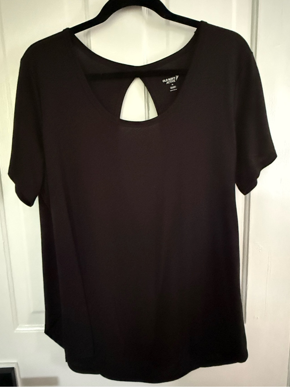 Old Navy Black Short-Sleeve Keyhole Scoop Neck Top